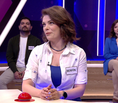 "Bol miktarda, çok fazla olan" anlamına gelen bir söz