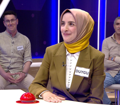 Su üstünde giden büyük taşıt