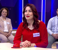 Türkçesi "öykünce" olan edebi türün Fransızca kökenli karşılığı