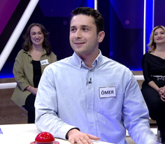 Işığı yansıtan, cilalı ve sırlı cam