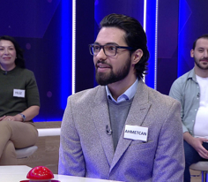 Birine veya bir şeye duyulan aşırı düşkünlük