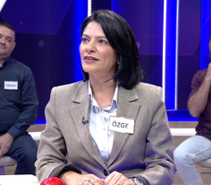 Yakılmak için kesilmiş, parçalanmış ağaç