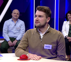 Boyu normalden çok daha kısa olan kimse