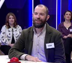 Binek hayvanlarının sırtına konulan, oturmaya yarayan nesne