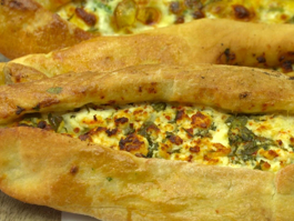 Peynirli Pide