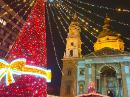 Budapeşte merkezdeki en büyük yıl başı pazarı