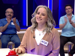 İnsanın ayak bileğindeki çıkıntılı kemik