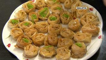 Gül Baklavası tarifi