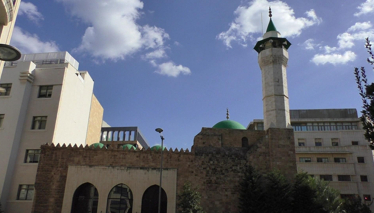 Beyrut'un en önemli camilerinden biri: "Emir Münzir Camii"