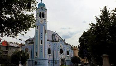 Çok Gezenti  Aziz Elizabeth Kilisesi (Mavi Kilise)