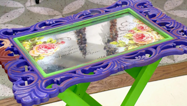 Derya Baykal'la Gülümse Ayna Efektli Dekoratif Sehpa