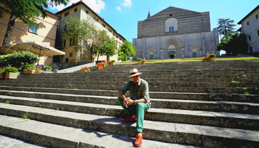 Ayhan Sicimoğlu ile Renkler | İtalya Todi Kasabası