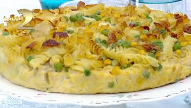 Makarnalı Omlet Tarifi