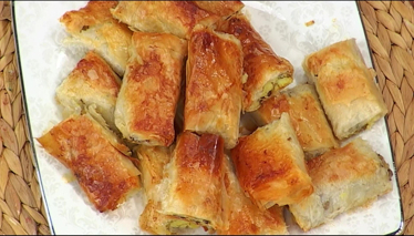 Derya Baykal'la Gülümse Baklava Yufkasından Mercimekli ve Çıtır Börek