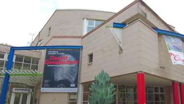 Çok Gezenti  Düsseldorf 'Stadtmuseum' 