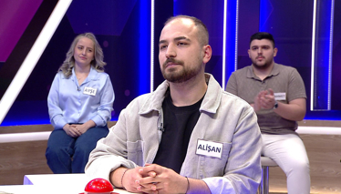 Kelime Oyunu Pikapta çalınarak dinlenen büyük, ince ve dairesel levha