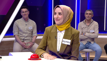 Kelime Oyunu Su üstünde giden büyük taşıt
