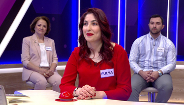 Kelime Oyunu Türkçesi "öykünce" olan edebi türün Fransızca kökenli karşılığı