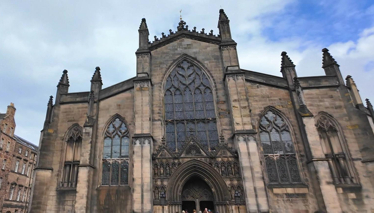 Çok Gezenti St. Giles Katedrali