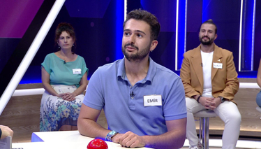 Kelime Oyunu Herhangi bir ürünü ana firma adına satma yetkisi olan dükkân