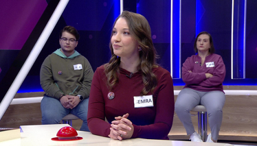 Kelime Oyunu Pamuklu bir kumaştan yapılan yazlık ince örtü