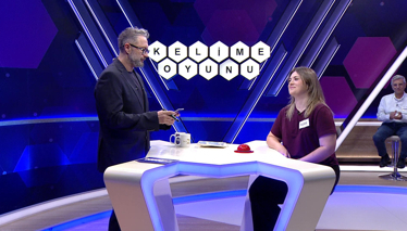 Kelime Oyunu Mecaz anlamda "minnet altında kalan"