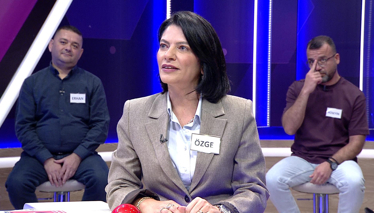 Kelime Oyunu Yakılmak için kesilmiş, parçalanmış ağaç