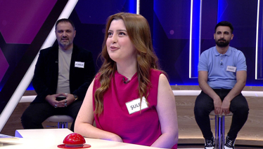 Kelime Oyunu Böğürtlen gibi küçük, dalları dibinden çatallanan ve sapları odunsu bir bitki