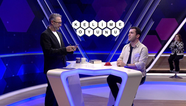 Kelime Oyunu Bir yarışın belirli uzaklığı kapsayan bölümlerinden her biri