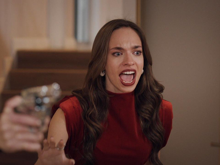 NTV boshlovchisi Olga Voxmyanina yalangoch