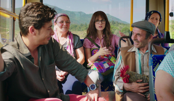 Kalbim Ege'de Kaldı 2.Bölüm'den en komik anlar!