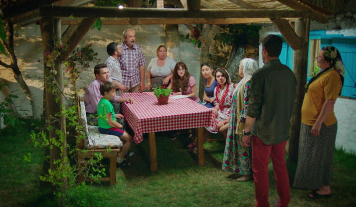 Kalbim Ege'de Kaldı 2.Bölüm'den en komik anlar!