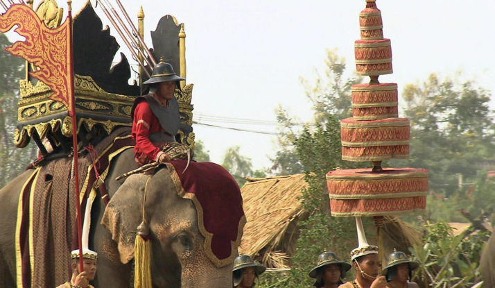  FARKLI VE HEYECANLI 19. BÖLÜM FOTO GALERİ 
