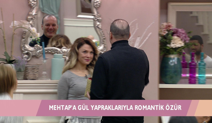 Murat'tan Mehtap'a gül yapraklarıyla romantik özür!