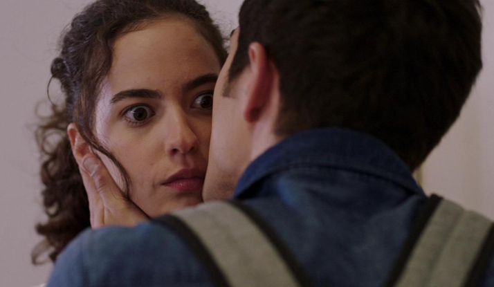 Ateş babasını yakıyor!