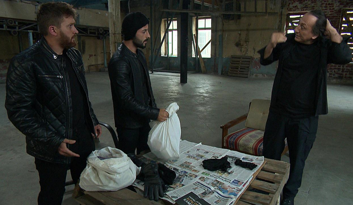 Arka Sokaklar 446. Bölüm'den ilk kareler! 