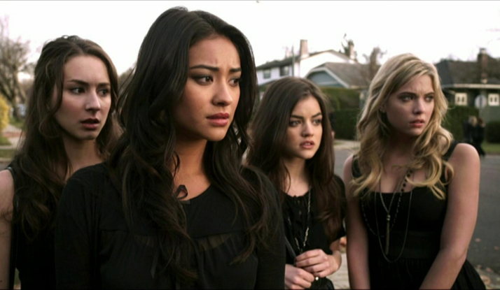 Pretty Little Liars 1. Sezon Foto Galeri