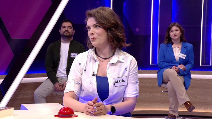 "Bol miktarda, çok fazla olan" anlamına gelen bir söz