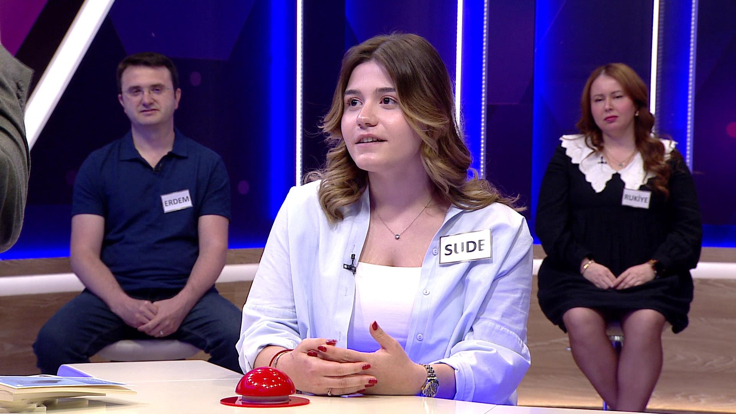 Bir akarsuyun herhangi bir kesimden saniyede geçen suyun hacmi