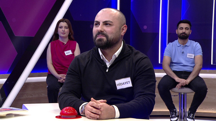 Toplu olarak aynı hizmeti yapan kara, deniz ve hava taşıtlarına verilen ad